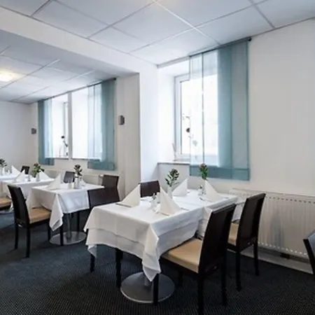 路德维希堡城市绿洲酒店 酒店