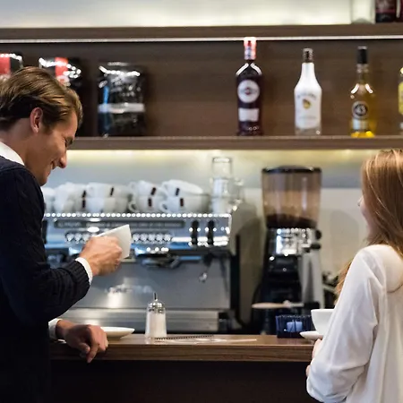 路德维希堡城市绿洲酒店 酒店 3*